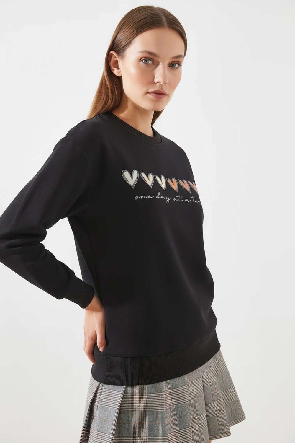 Efnaz Style Kadın Üç Iplik Şardonlu Renkli Kalp Baskılı Gri Melanj Sweatshirt görsel 4