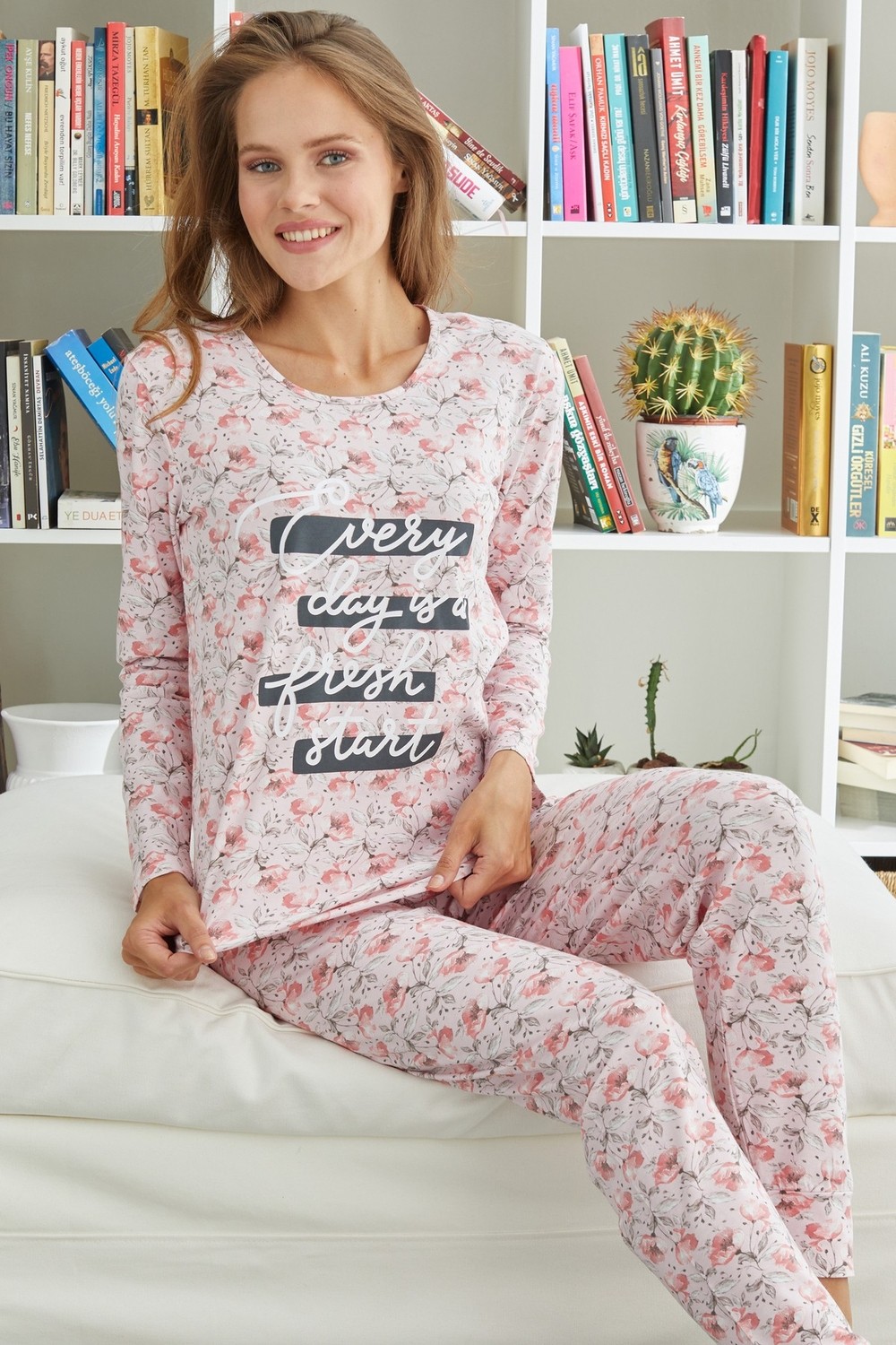Siyah İnci Pamuklu Likralı Örme Pijama Takım