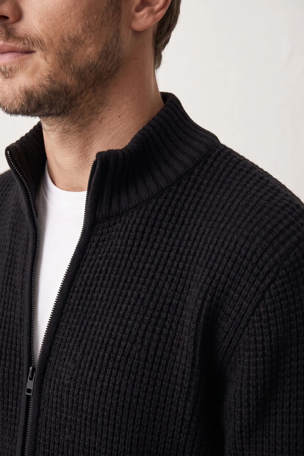 elemge Erkek Hırka Fermuarlı Regular Fit Yarım Balıkçı Yaka Siyah Triko Ceket Bol Kesim Waffle görsel 2