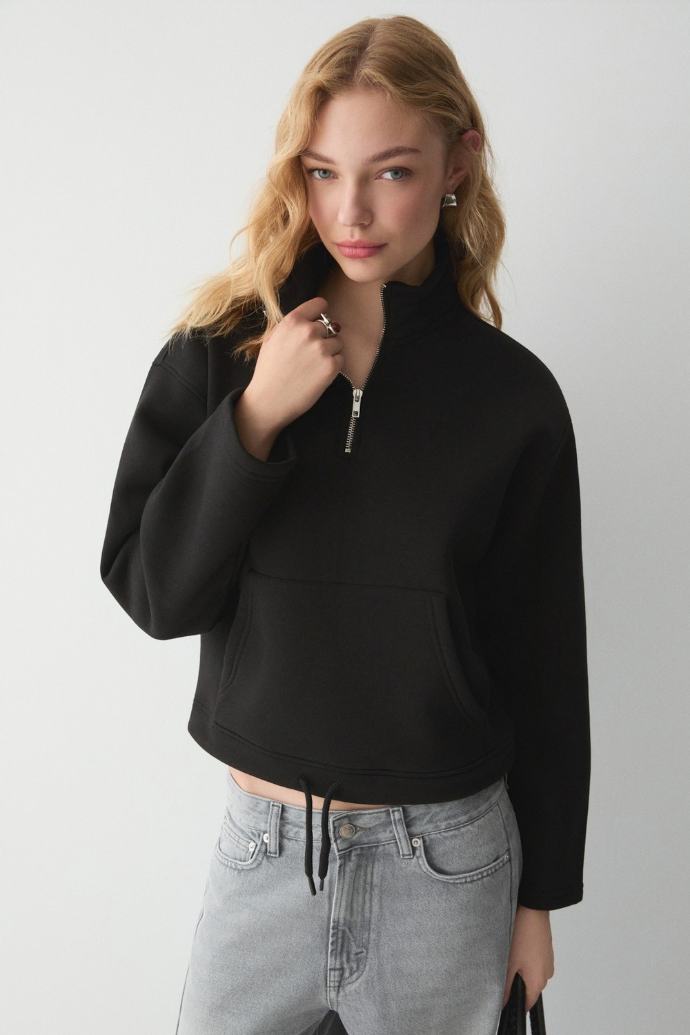 Ethiquet Bellagıo Kadın Organik Pamuklı Kanguru Cepli Yakası Fermuarlı Kırmızı Sweatshirt görsel 4