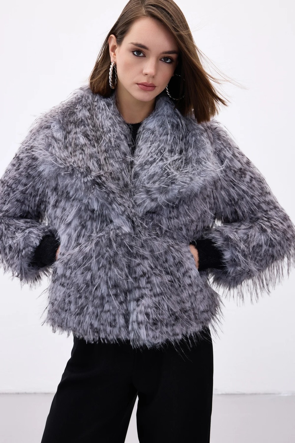 Sateen Leopar Desenli Kürk - Gri görsel 6