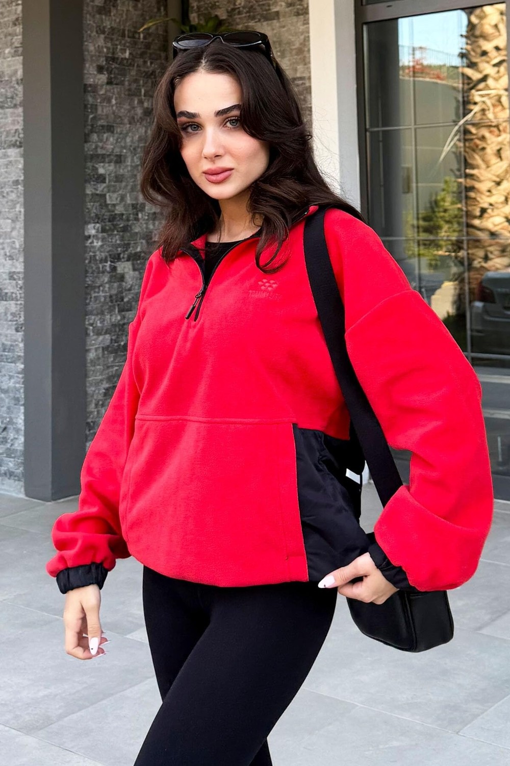 Die Grup Fiesta Yarım Fermuar Etek Ucu Büzgülü Dik Yaka Oversize Kadın Polar Sweatshirt - 97236