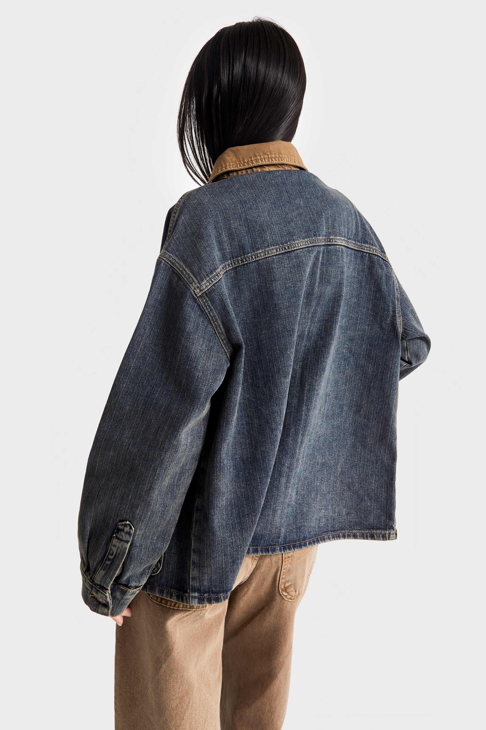 It's Basic Kadın T.kot Rengi 2W5-8 Oversize Önü Düğmeli Yaka Detaylı Tasarım Denim Ceket görsel 5