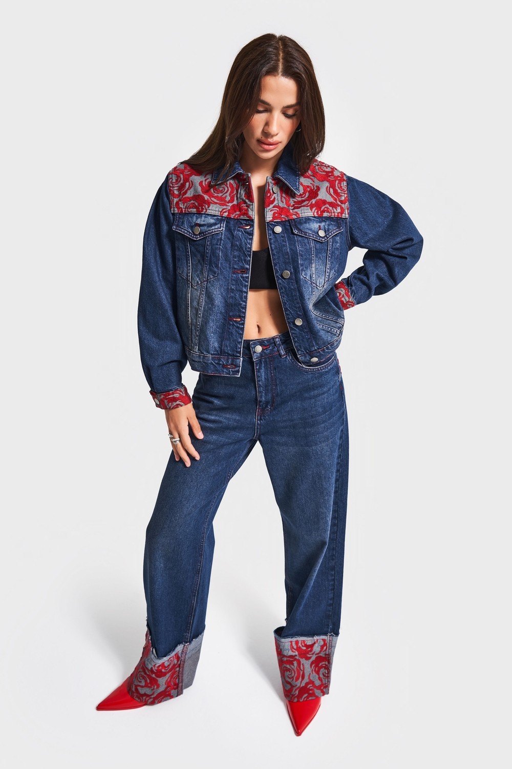 It's Basic Kadın Koyu Kot Rengi 2W5-10 Özel Kırmızı Desen Nakışlı %100 Koton Tasarım Denim Ceket görsel 5