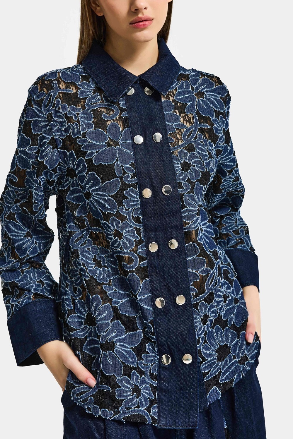 It's Basic Kadın Indigo Selvedge 7s6-50 Oversize Dantel Nakış Çiçek Detaylı Özel Tasarım Denim Ceket