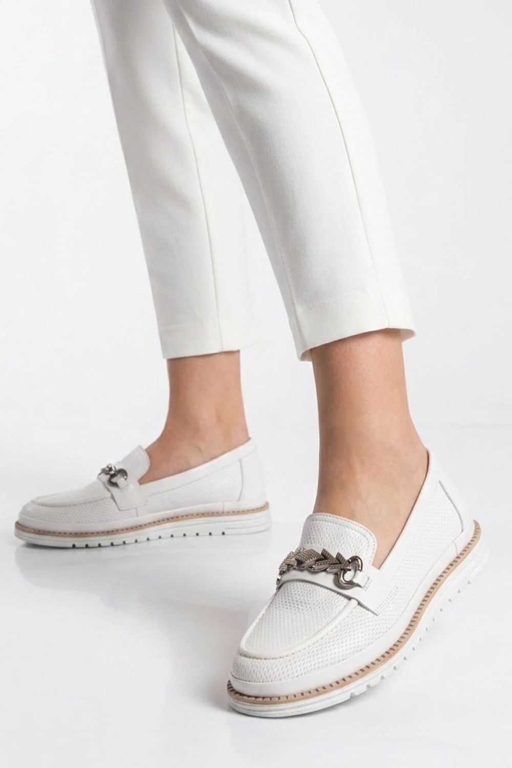 Voyager Beyaz Hakiki Deri Anatomik Rahat Tabanlı Toka Detaylı Kadın Casual Ayakkabı Loafer Z273 Z