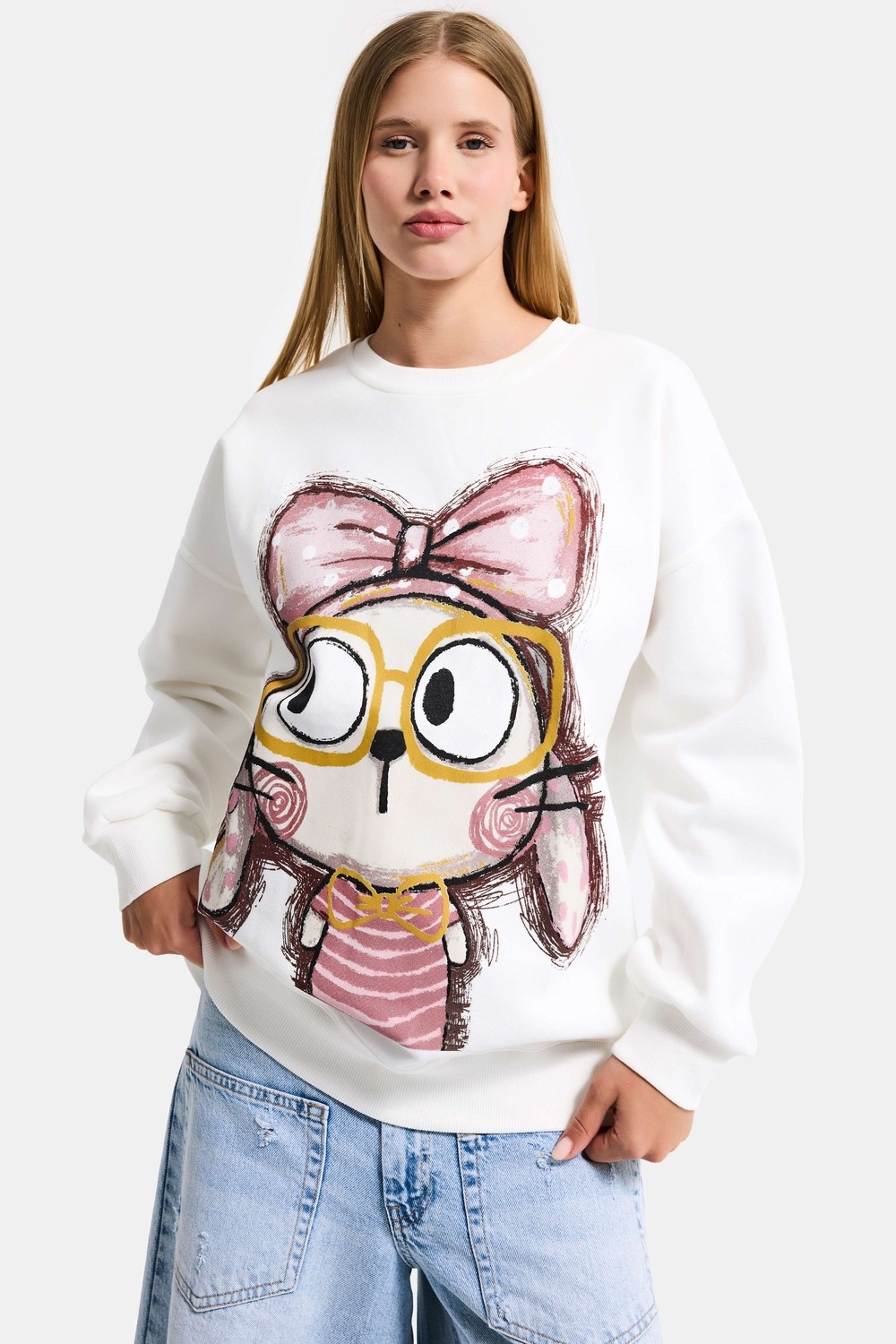 It's Basic Kadın Beyaz W5 Oversize Baskılı %100 Koton Organik Kumaş Sweatshirt görsel 2