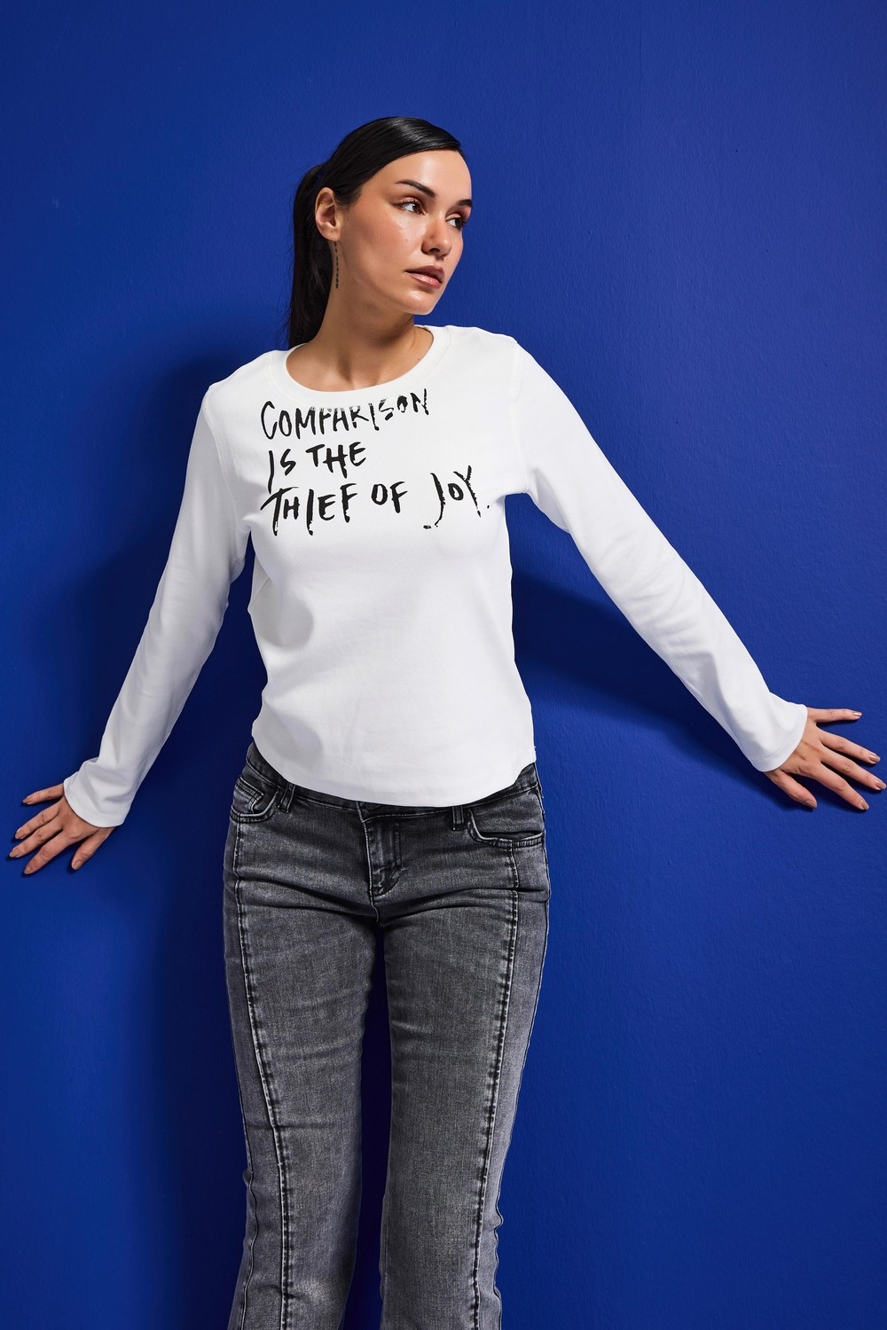 It's Basic Kadın Beyaz W5 Yazı Baskılı %100 Pamuk Sweatshirt görsel 4