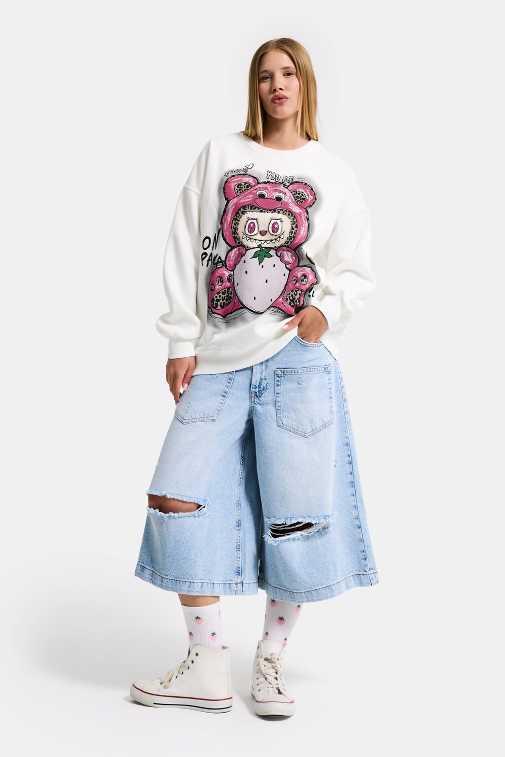 It's Basic Kadın Beyaz W5 Oversize Baskılı %100 Koton Organik Kumaş Sweatshirt görsel 4