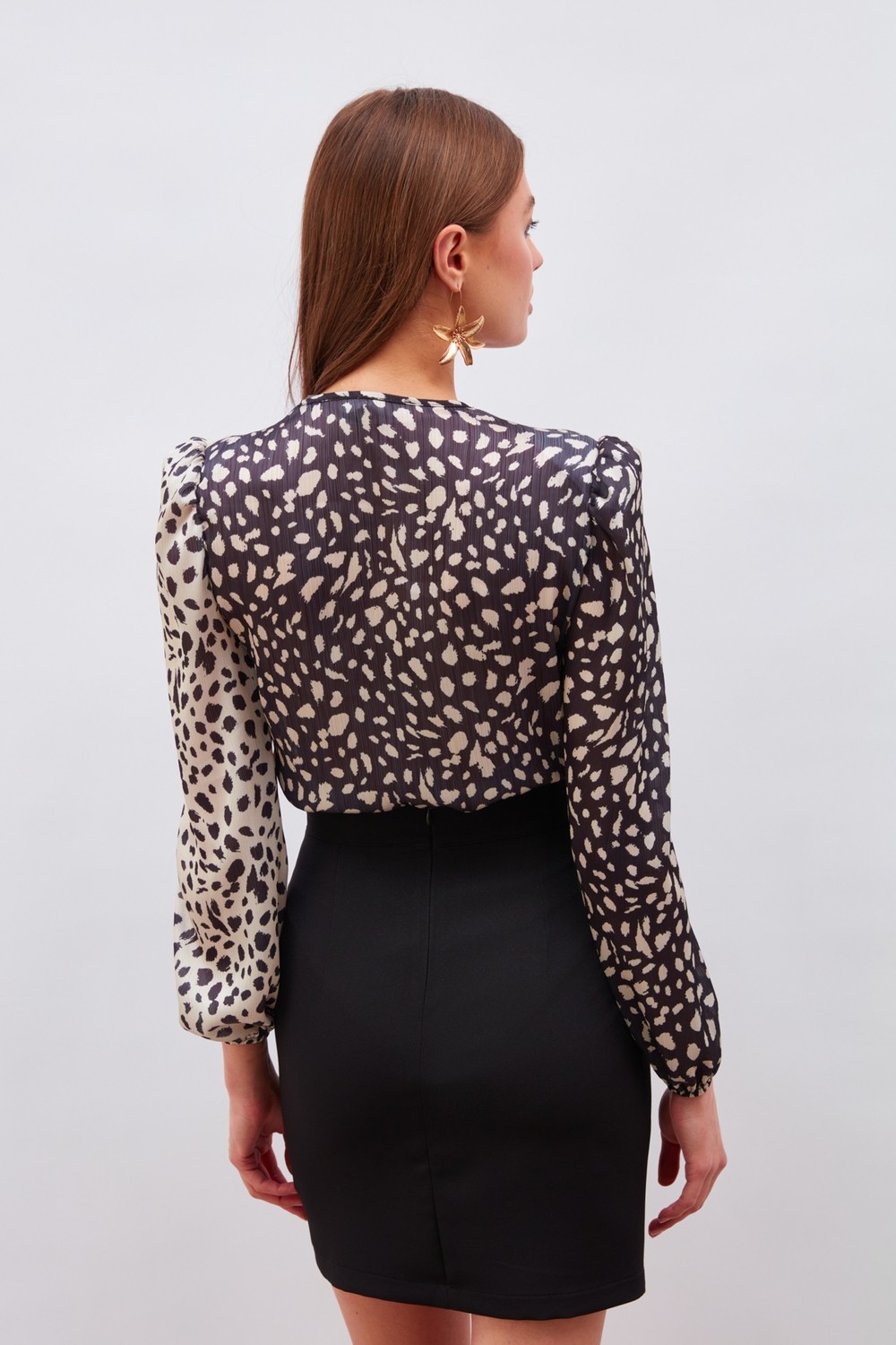 Sateen Kruvaze Desenli Bodysuit - Bej-siyah görsel 6