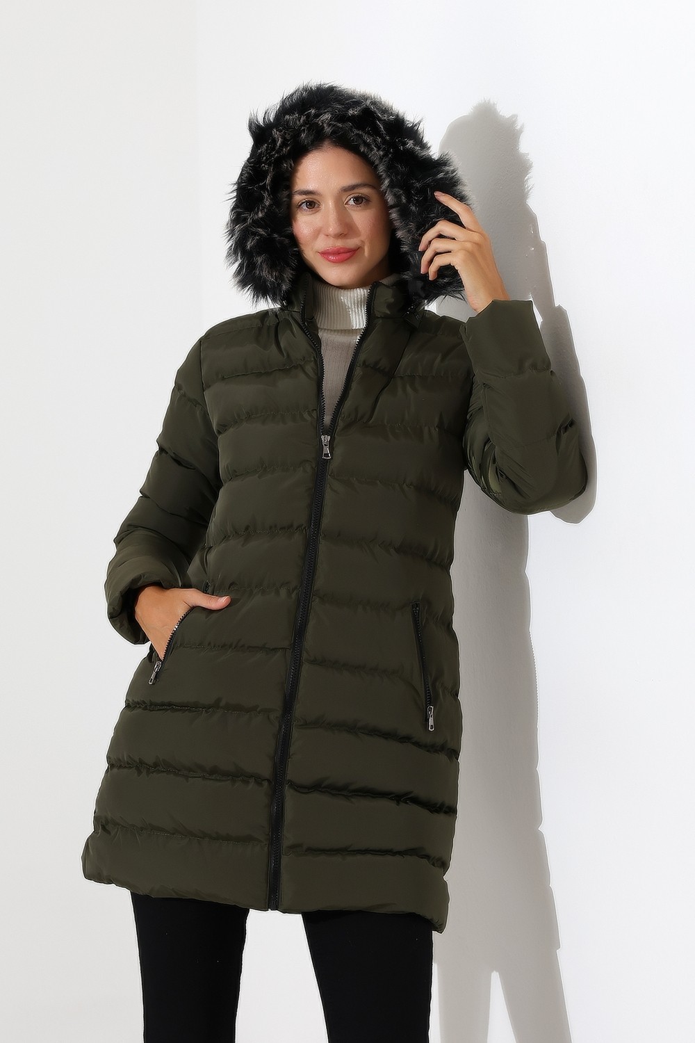 Tals Moda Kadın Silim Fit Diz Üstü Kapişonu Peluşlu Mont görsel 6
