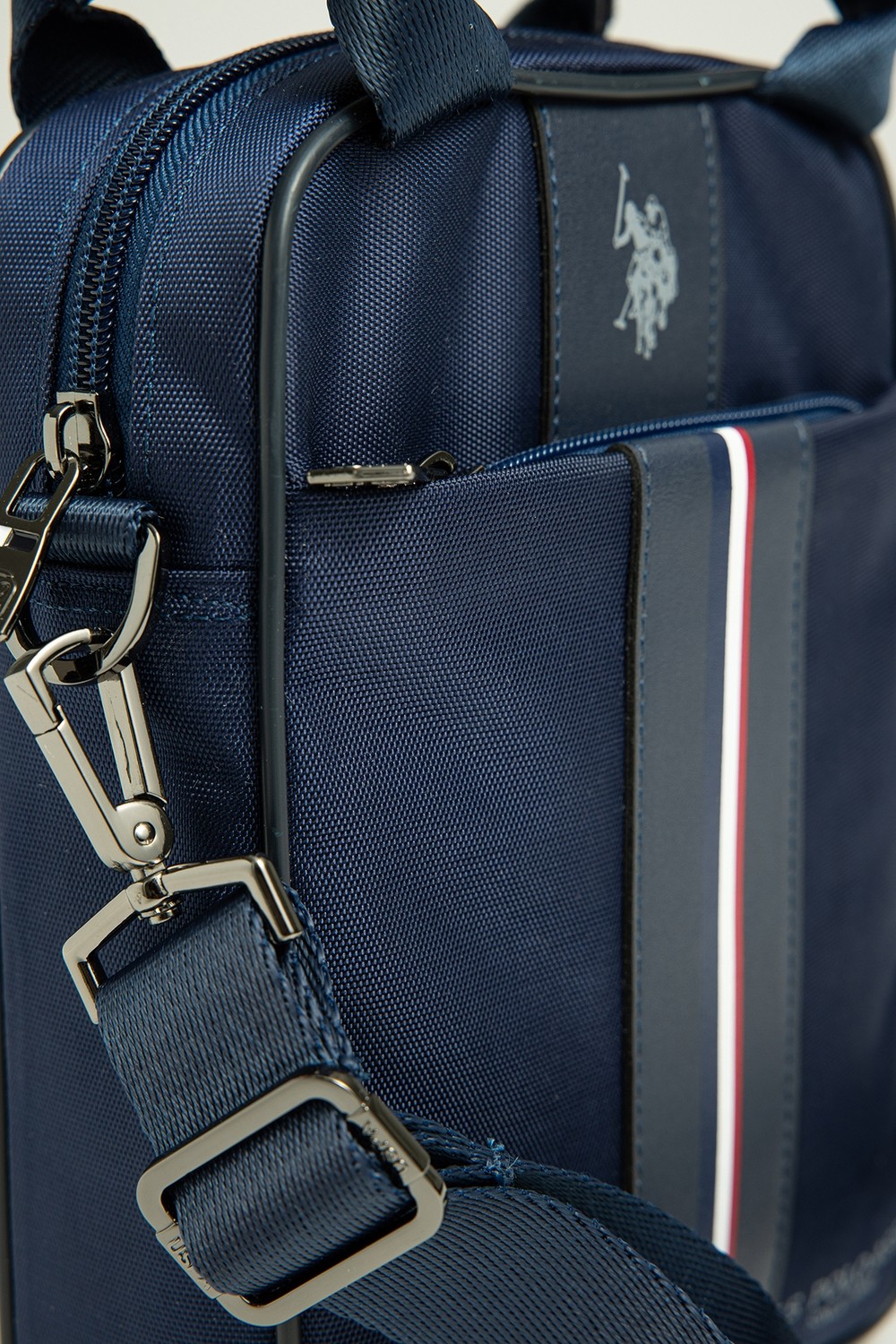 U.S. Polo Assn. Lacivert Erkek Omuz Askılı Postacı Çantası Kumaş Çapraz El Çantası 26059 görsel 4