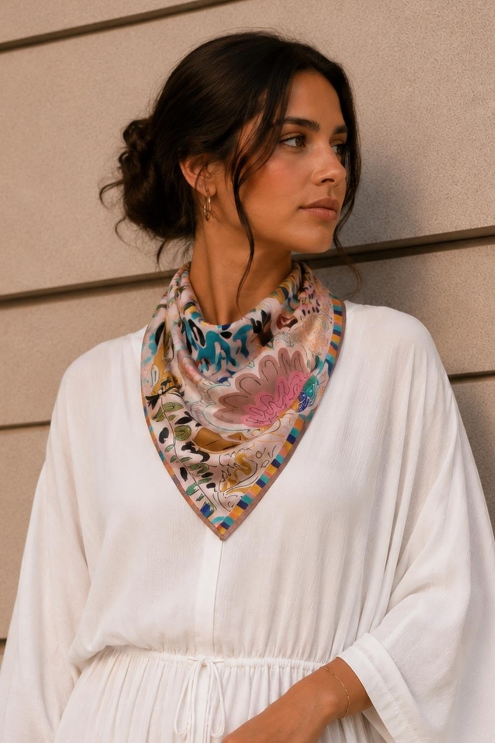 1001 Soyut Bahçe Desen Pudra-Mint Soft Bandana Fular 50X50 cm