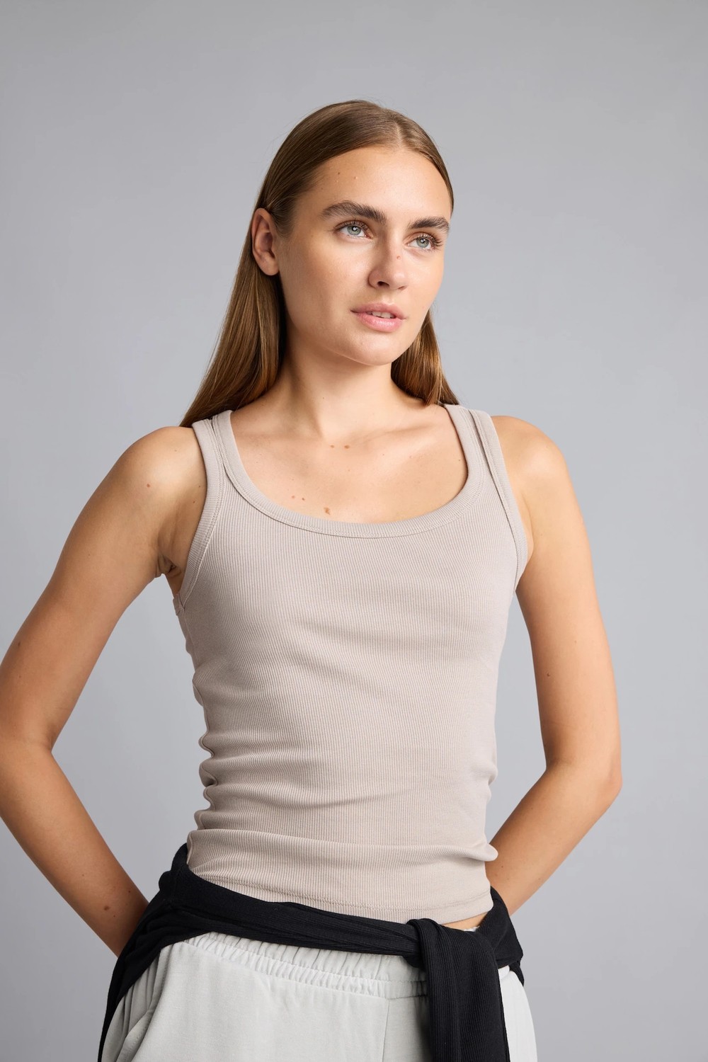 DeFacto Slim Fit Basic Yuvarlak Yaka Fitilli Atlet E5539AX26SM görsel 3
