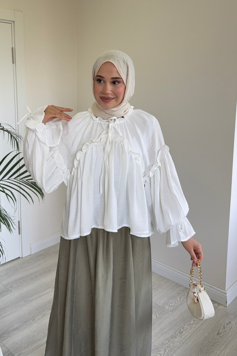 Salisburys Molly Nelly Kadın Kol ve Beli Fırfırlı Yazlık Bluz