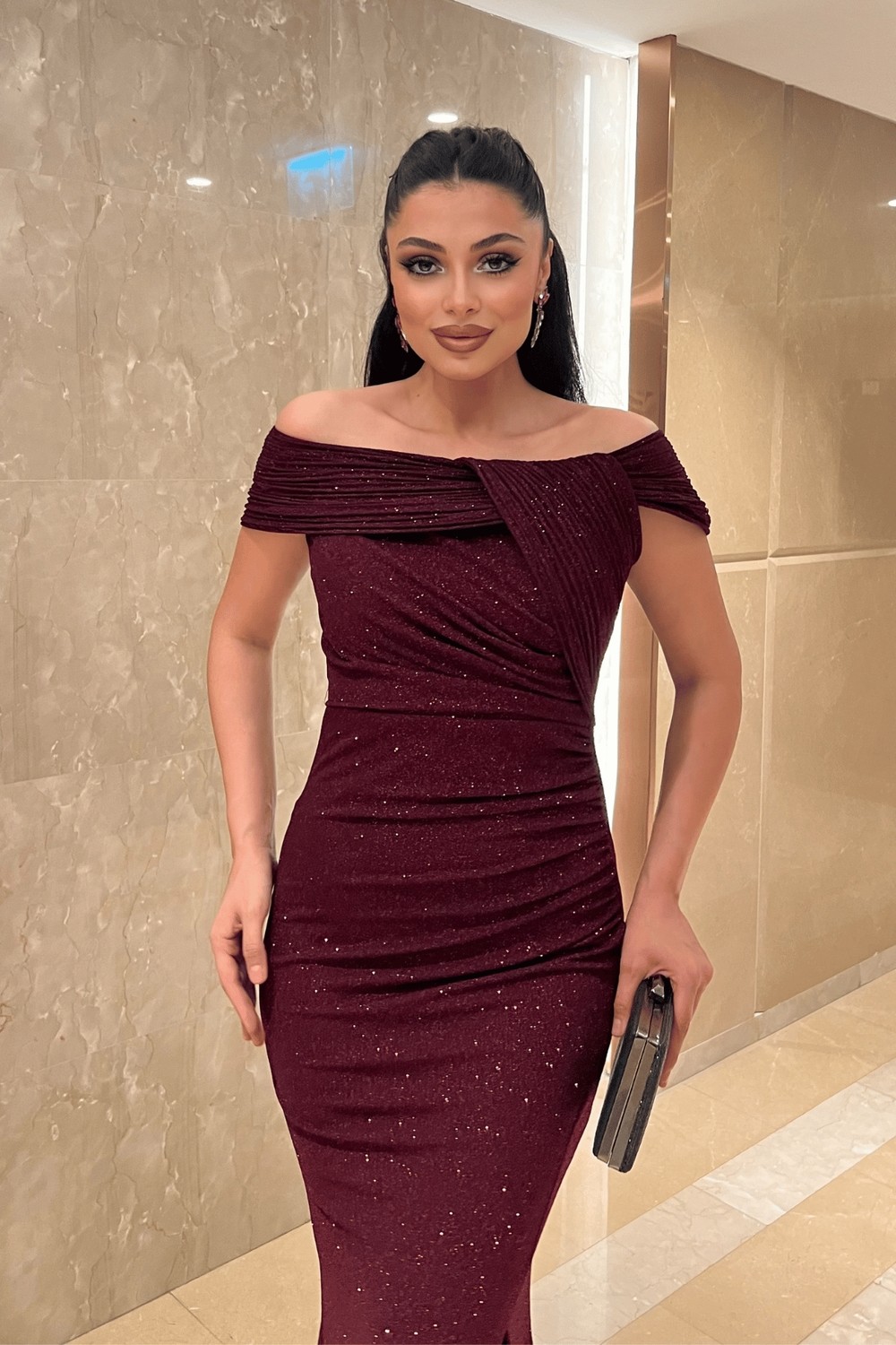 Giyimmasalı Simli Kumaş Tasarım Drape Detaylı Büyük Beden Abiye Elbise - BORDO-41126 görsel 3