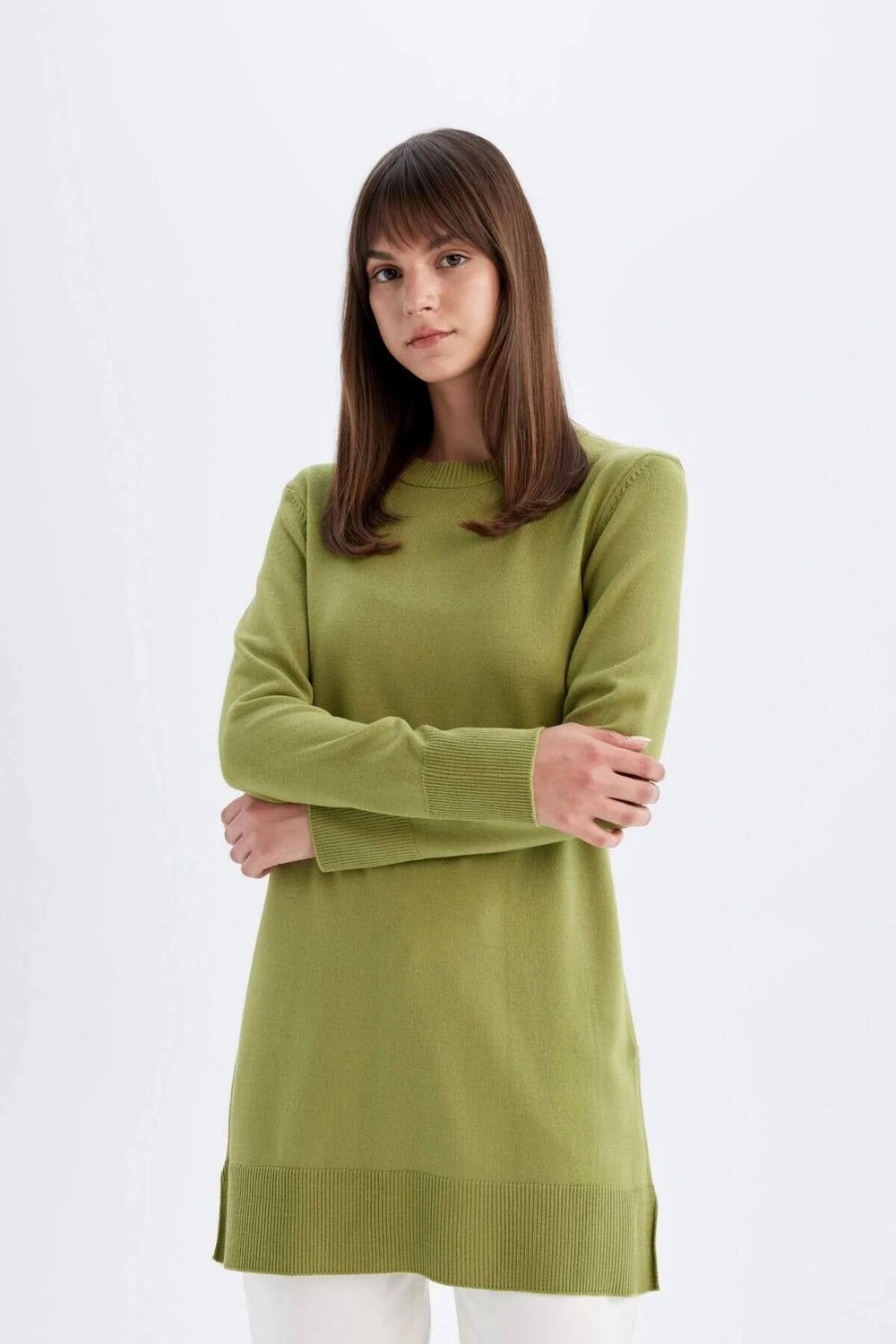 DeFacto Regular Fit Bisiklet Yaka Yırtmaçlı Basic Düz Triko Kazak Tunik H3431AZ24AU görsel 4