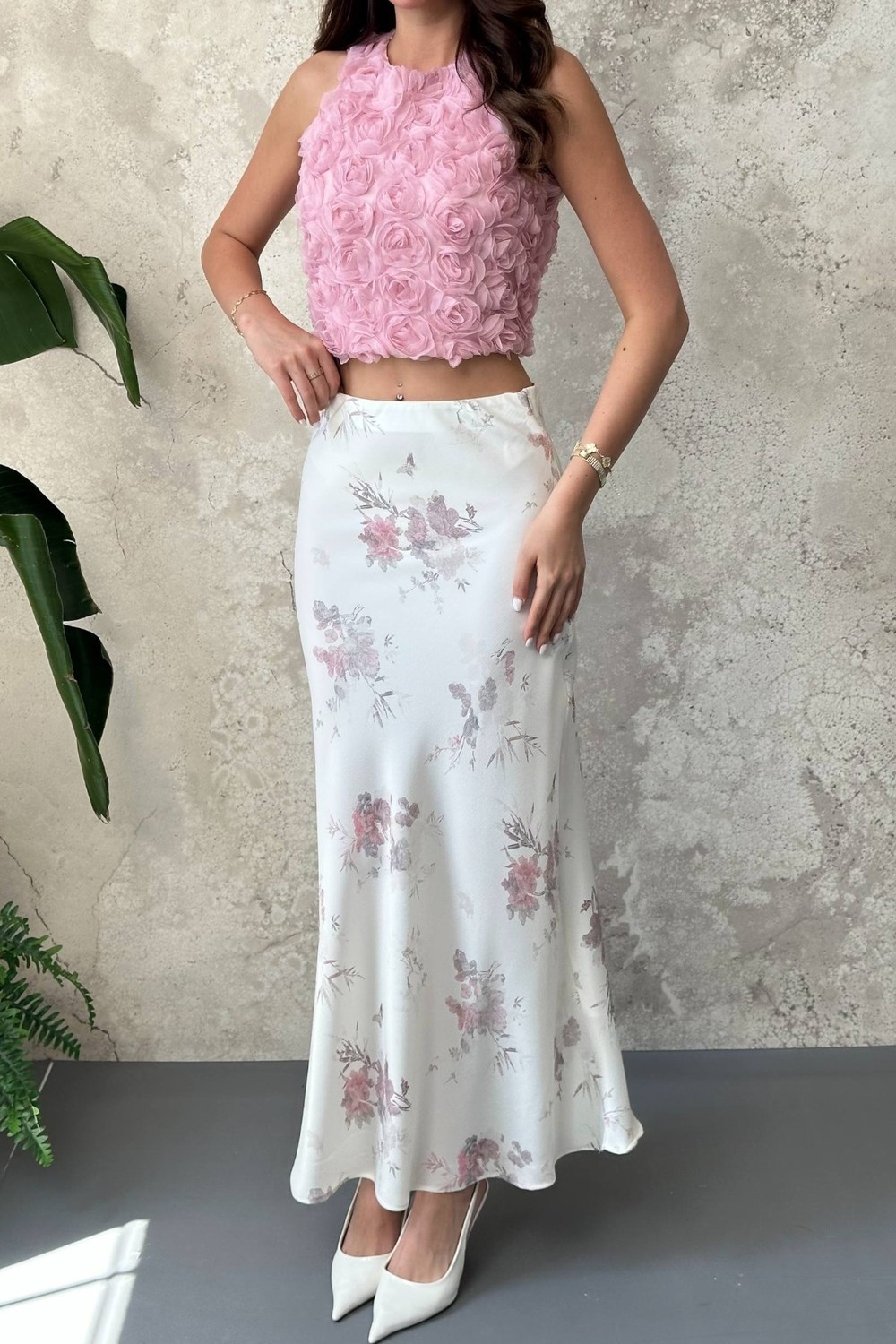 Moda Days Kadın Ekru Saten Çiçek Desenli Maxi Boy Beli Lastikli A Kesim Etek görsel 3