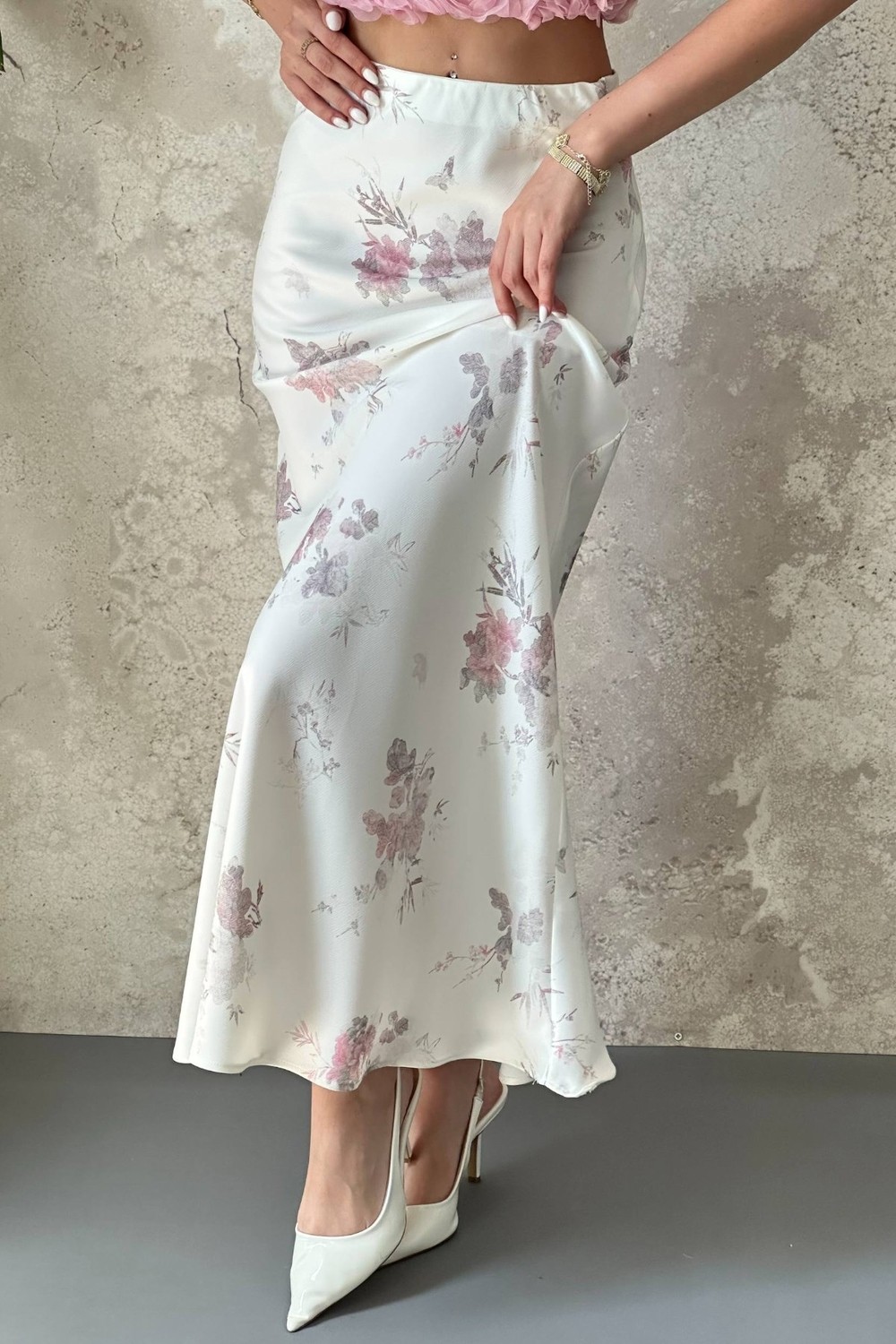 Moda Days Kadın Ekru Saten Çiçek Desenli Maxi Boy Beli Lastikli A Kesim Etek görsel 4
