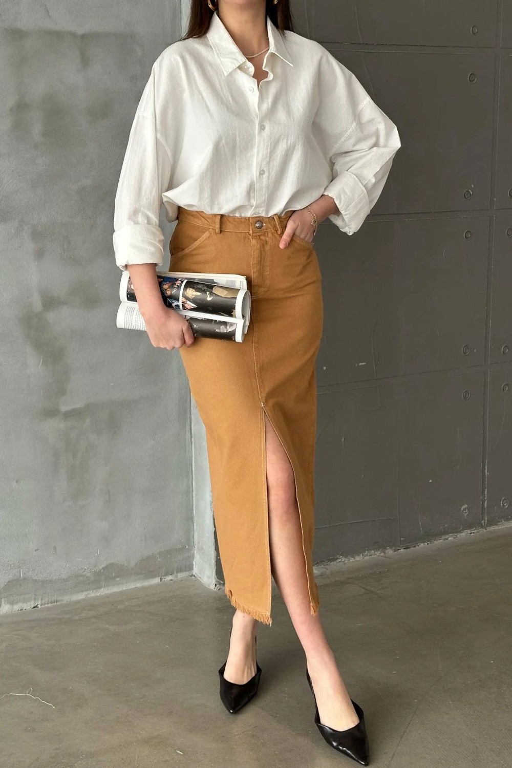 Moda Days Kadın Camel Midi Yüksek Bel Yırtmaçlı Püskül Detaylı Gabardin Etek görsel 3