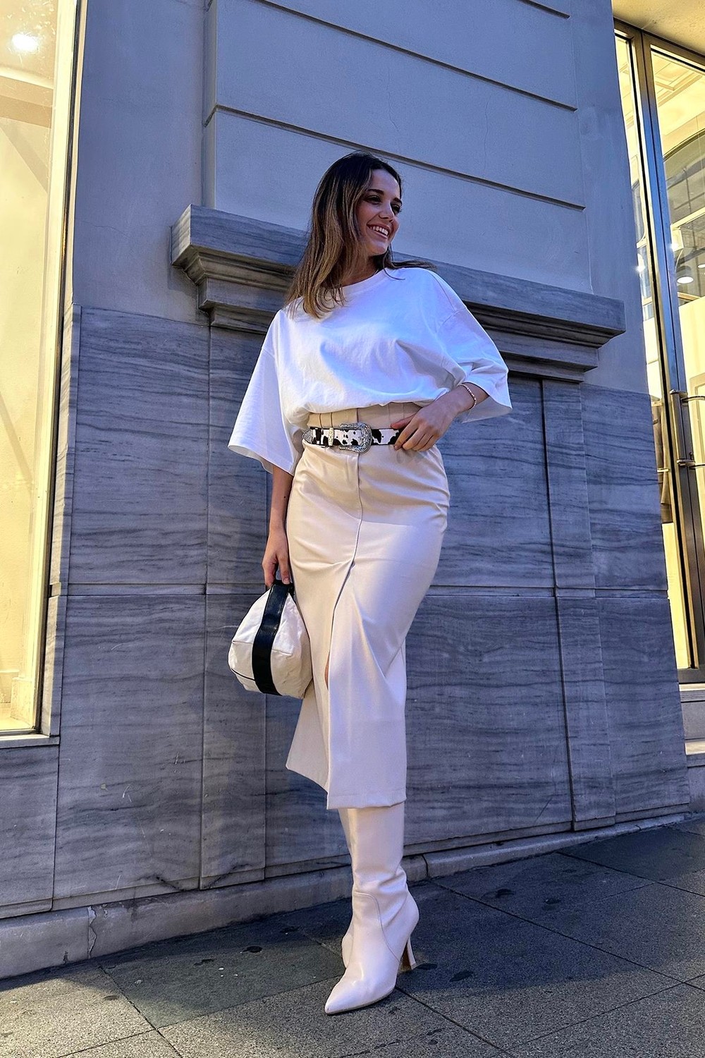 Moda Days Kadın Pudra Yüksek Bel Yırtmaçlı Süs Patlı Kalem Kesim Midi Etek görsel 8