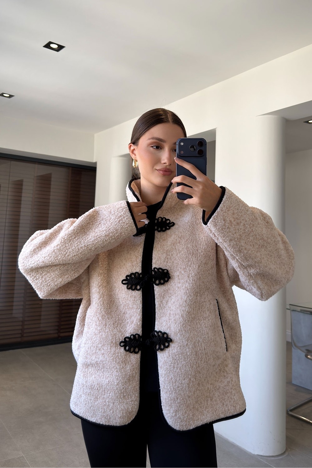 Magarde Biye Detaylı Cepli Polar Ceket- Bej