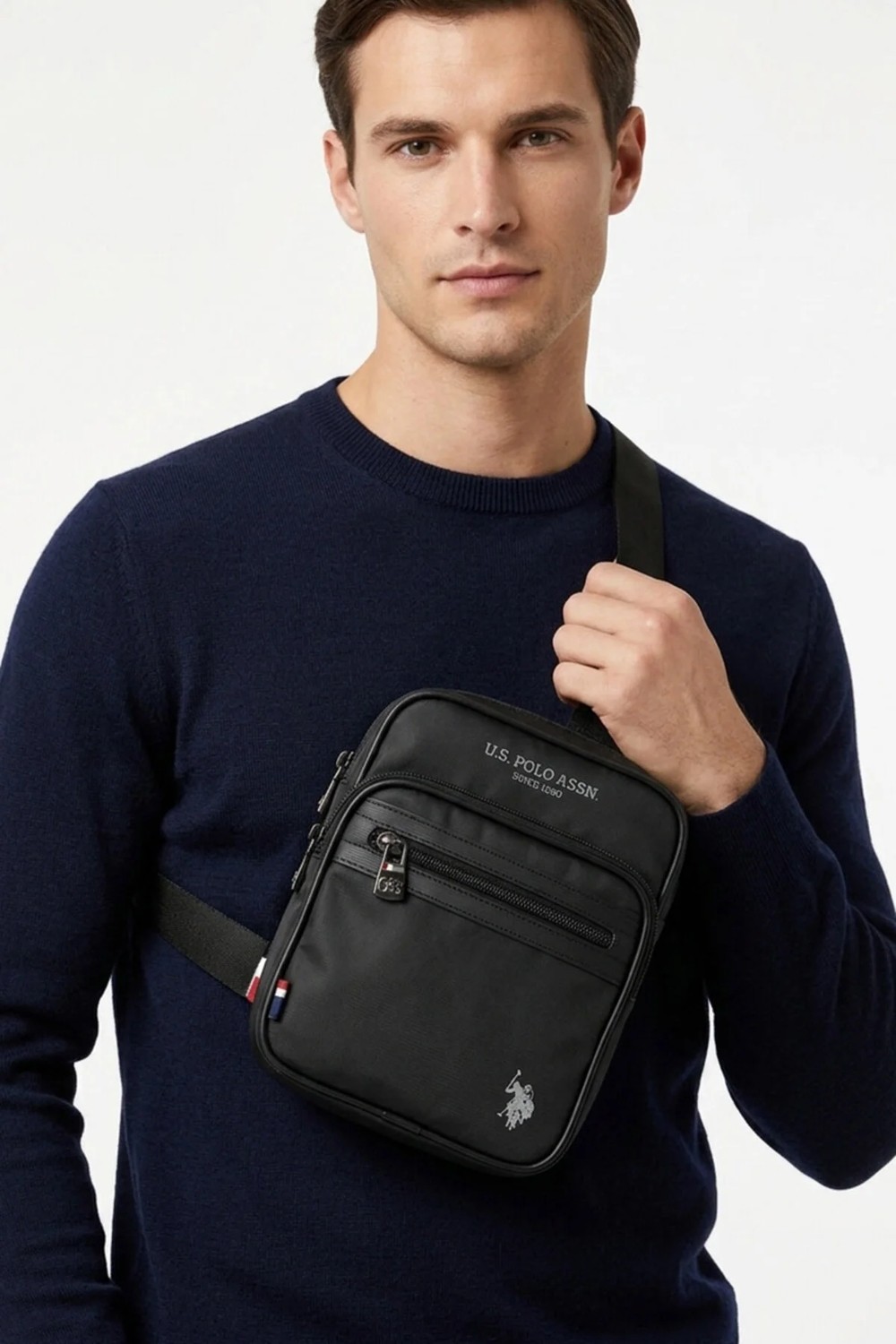 U.S. Polo Assn. Siyah Erkek Naylon Crossbody Omuz Çantası Hafif Su Itici Çift Bölmeli Postacı