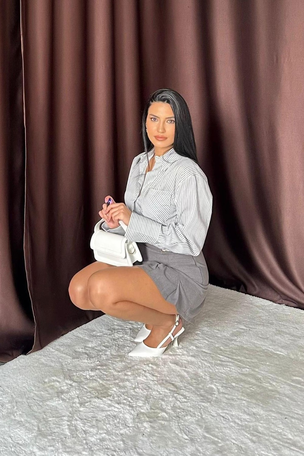 Moda Days Kadın Füme Mini Etek Yüksek Bel Pileli Düğme Detaylı Düz Dokuma görsel 2