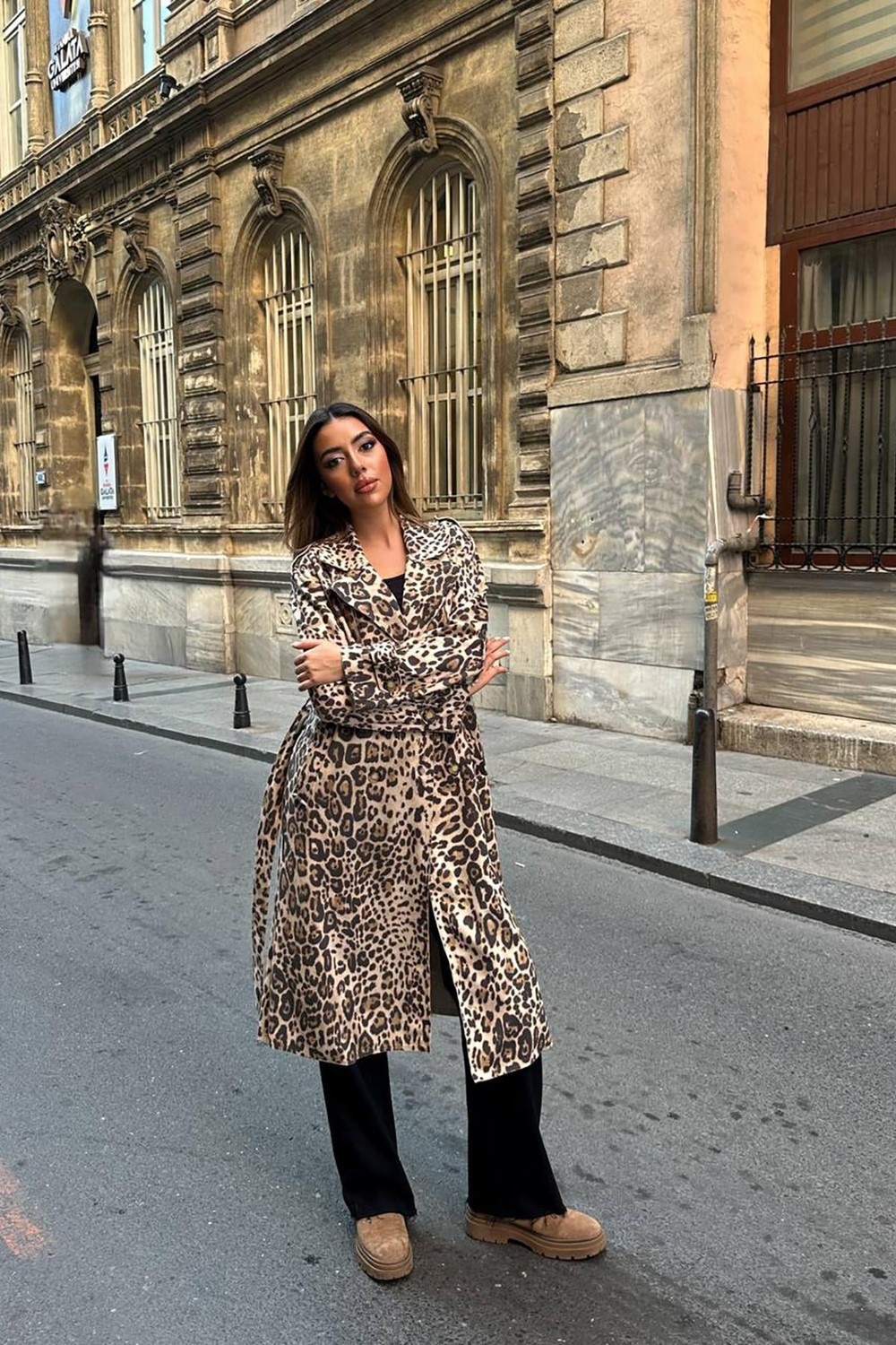 Moda Days Kadın Leopar Desenli Pelerin Detaylı Kemerli Düğmeli Uzun Kaban