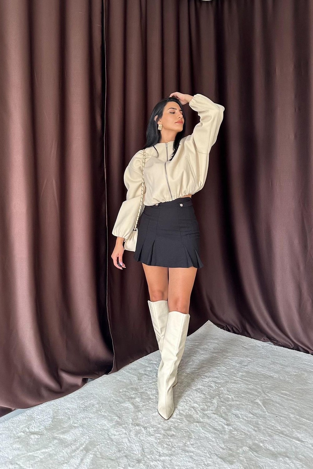 Moda Days Kadın Füme Mini Etek Yüksek Bel Pileli Düğme Detaylı Düz Dokuma görsel 6