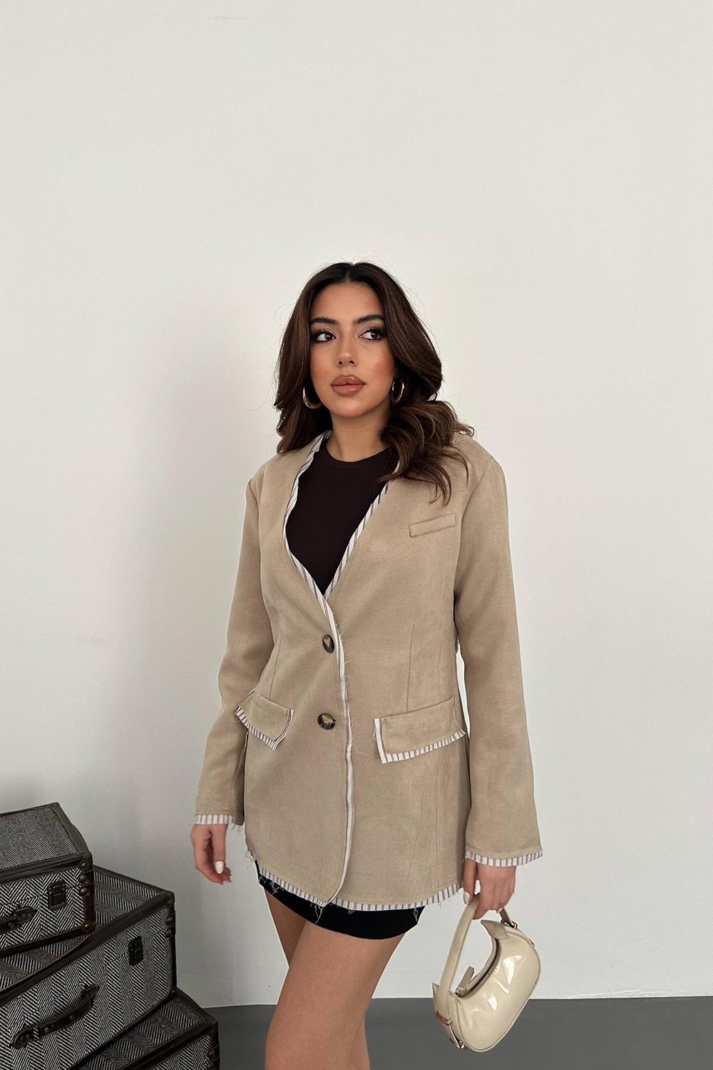 Moda Days Kadın Bej Süet Ceket Çizgi Garnili Astarlı Düğmeli Cepli Klasik Yaka görsel 6