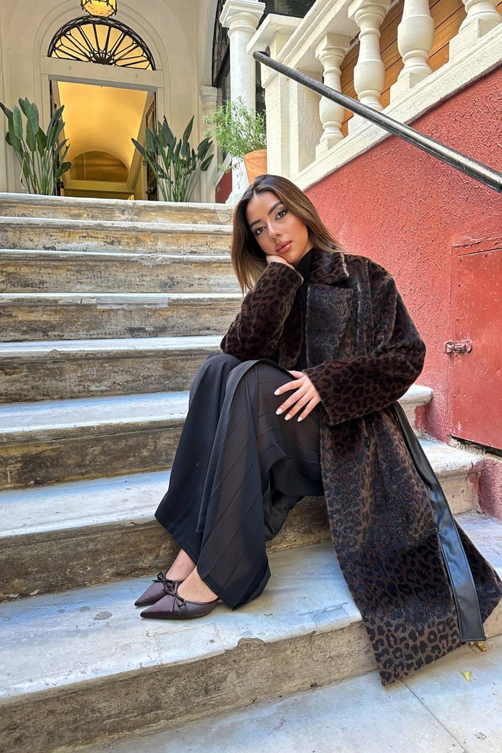 Moda Days Kadın Bordo Uzun Leopar Desenli Deri Kuşaklı Klasik Yaka Kaban görsel 4