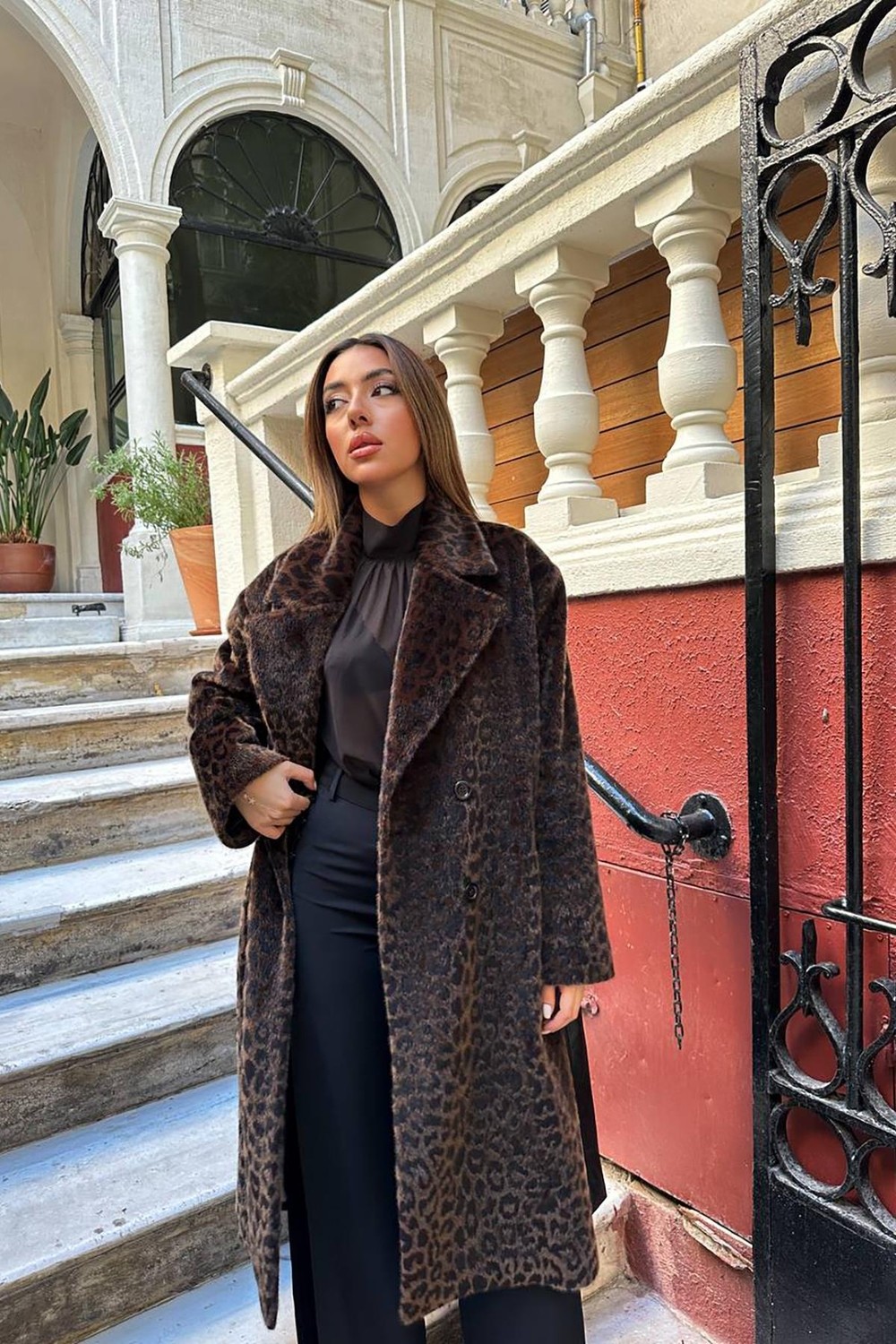 Moda Days Kadın Bordo Uzun Leopar Desenli Deri Kuşaklı Klasik Yaka Kaban görsel 5