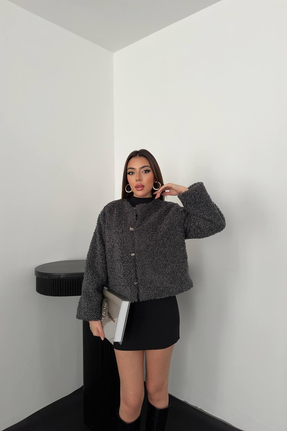 Moda Days Kadın Füme Peluş Kısa Ceket Yuvarlak Yaka Kancalı Uzun Kollu Dokulu