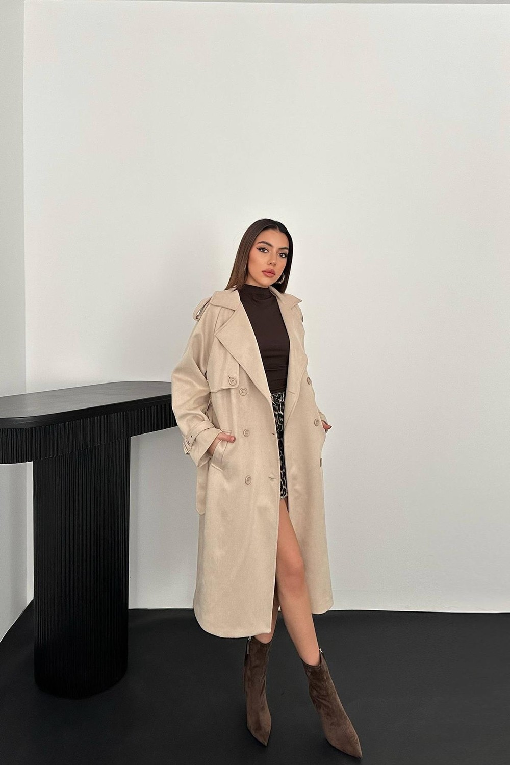 Moda Days Kadın Bej Süet Trençkot Reglan Kol Kruvaze Kemerli Midi Astarlı görsel 2