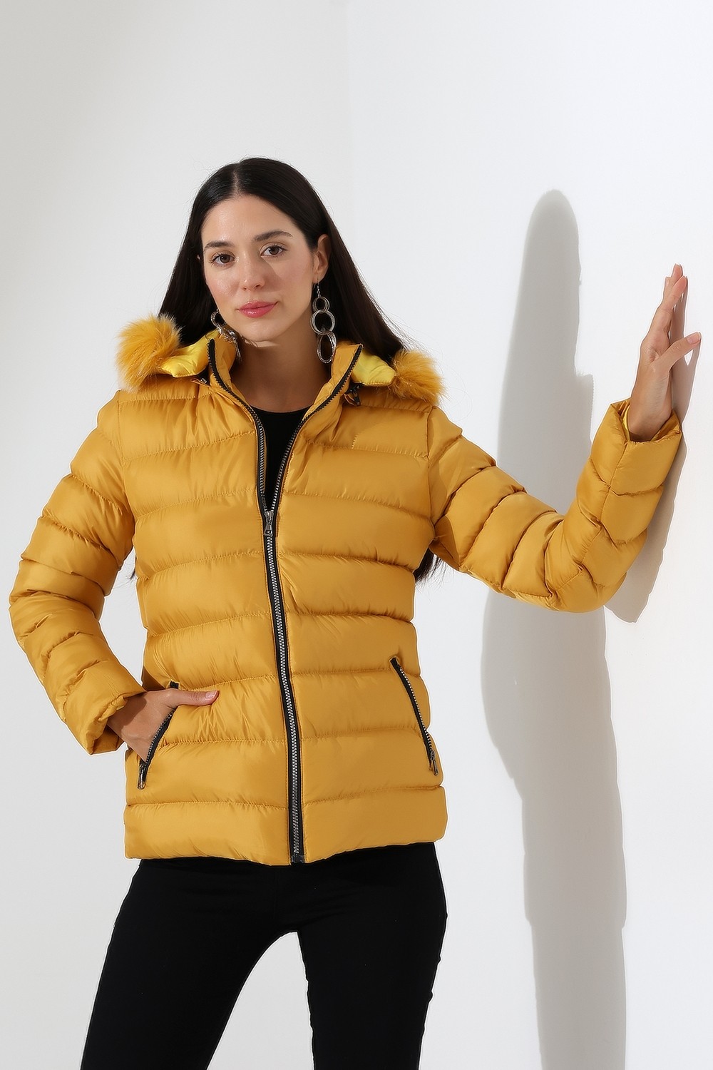 Tals Moda Kadın Silim Fit Çıkarılabilir Kapişonlu Mont
