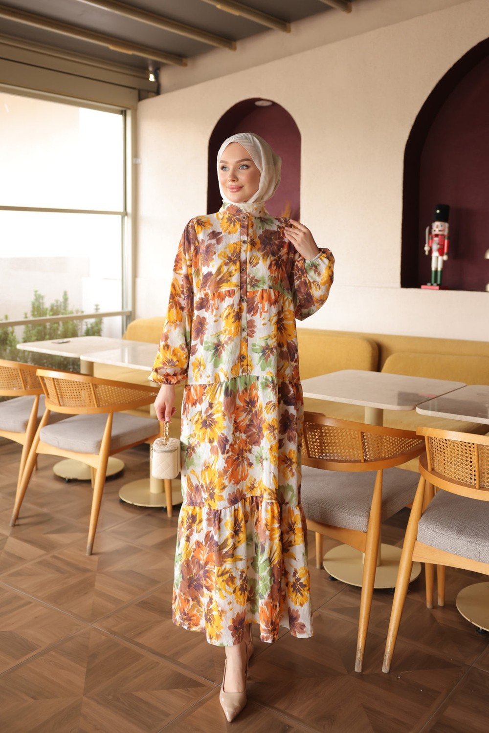 İmaj Butik Kahverengi Yarım Düğmeli Kol Lastikli Eteği Katlı Viskon Elbise