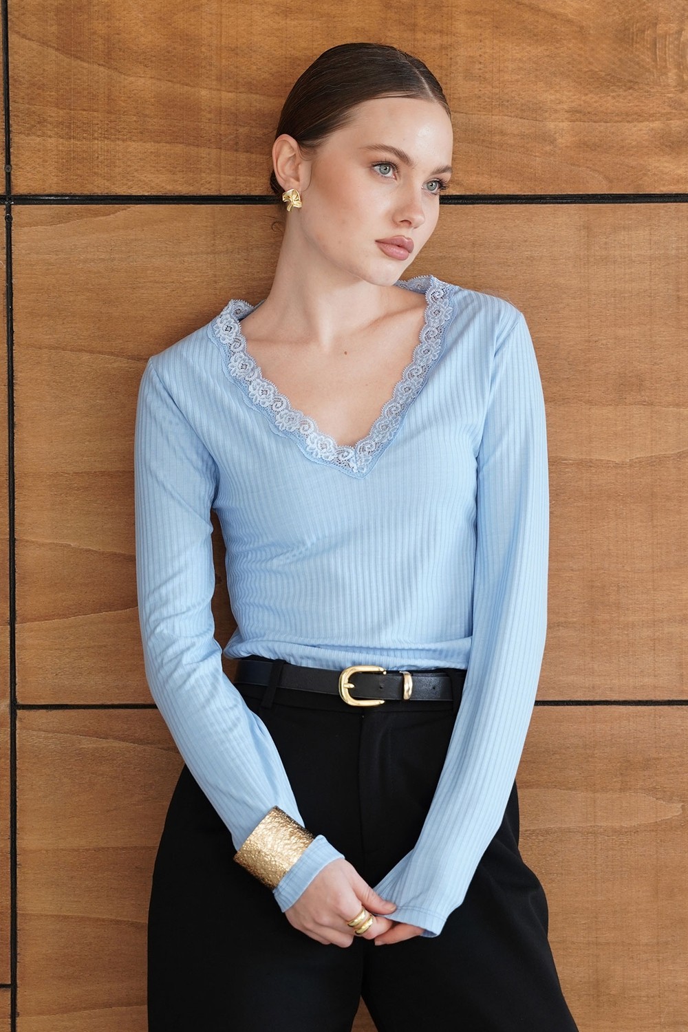 Very Moda Yakası Dantel Detaylı Bluz | F2088