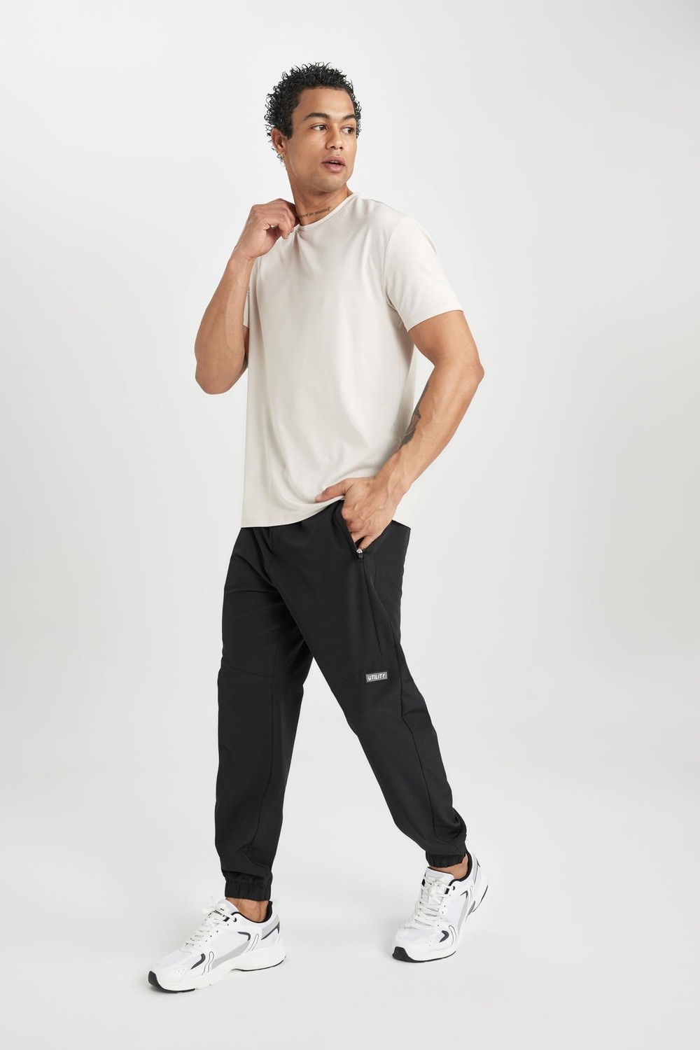 Die Grup Defacto Defactofit Standart Fit Jogger Eşofman Altı Siyah S görsel 3