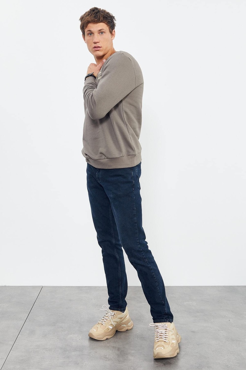 Die Grup Camel Yazı Nakışlı O Yaka Rahat Form Içi Polarlı Erkek Sweatshirt - 88020 görsel 4