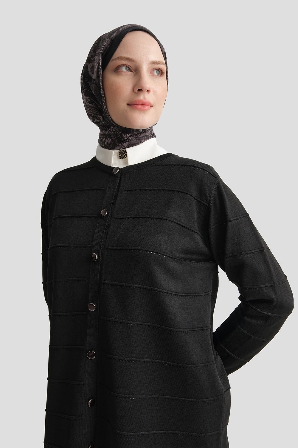 Armine Şeritli Basic Triko Hırka Siyah görsel 4