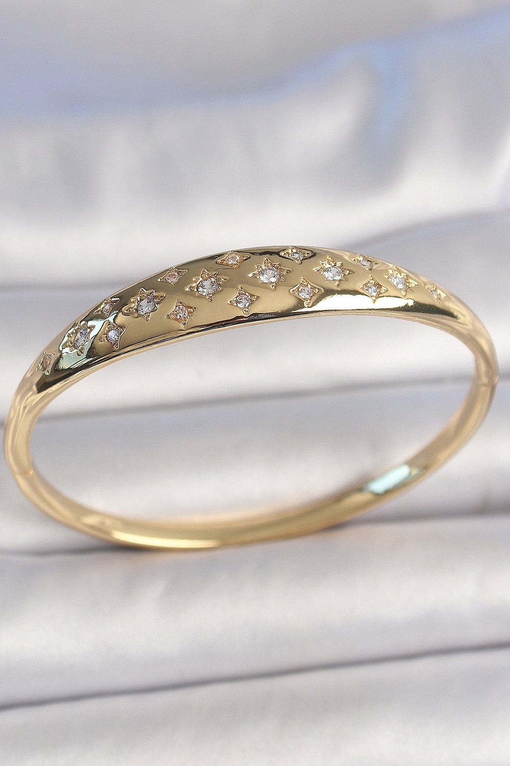 Eldenör Pirinç Gold Renk Zirkon Taşlı Yıldız Işlemeli Kadın Kelepçe 5886
