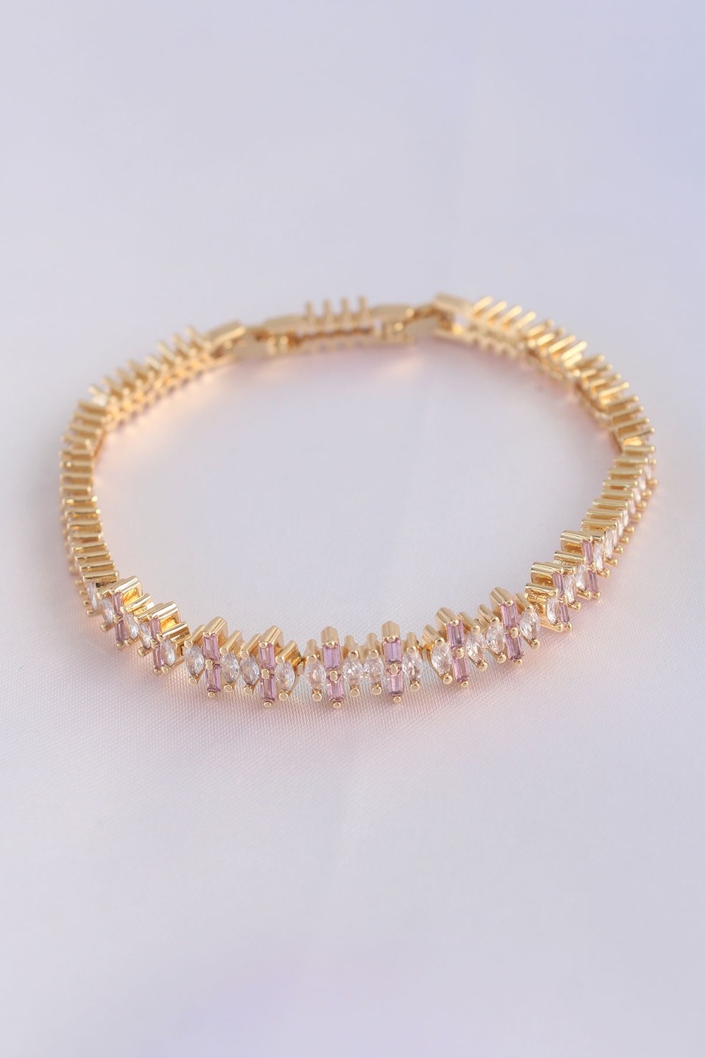 Eldenör Vip Seri Pirinç Pembe Zirkon Taşlı Gold Renk Baget Model Bileklik 5886