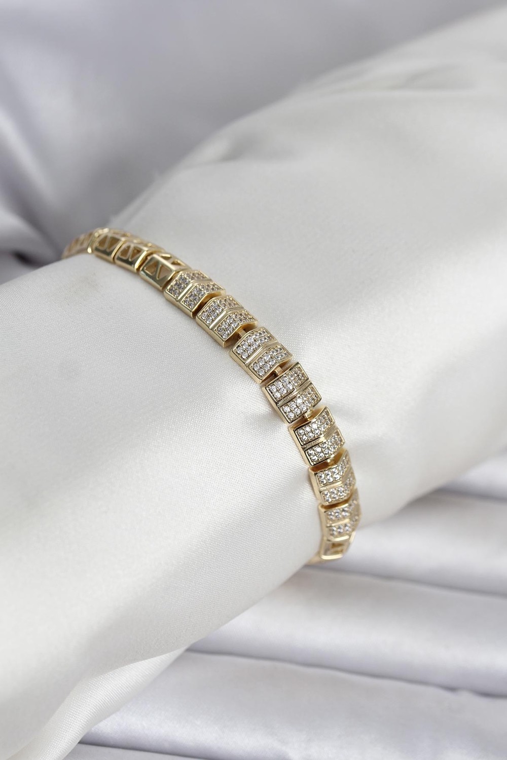 Eldenör Xuping Zirkon Taşlı Gold Renk Kadın Bileklik 5886