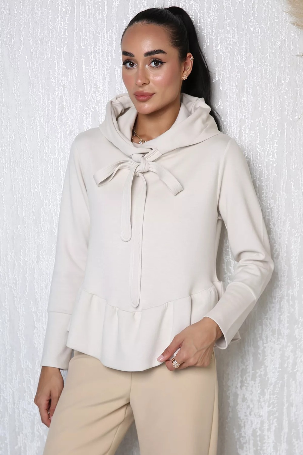 Gülseli Kadın Eteği Fırfırlı Kapüşonlu Sweatshirt P-00023096