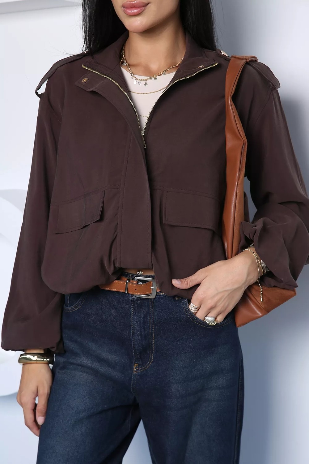 Gülseli Kadın Bel ve Bilek Lastikli Çıtçıtlı Fermuarlı Camelya Bomber Ceket P-00023139 görsel 4
