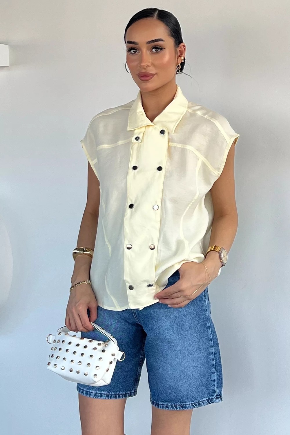 Gülseli Kadın Ön Çıtçıtlı Dik Yaka Kolsuz Gömlek P-00022053 görsel 3
