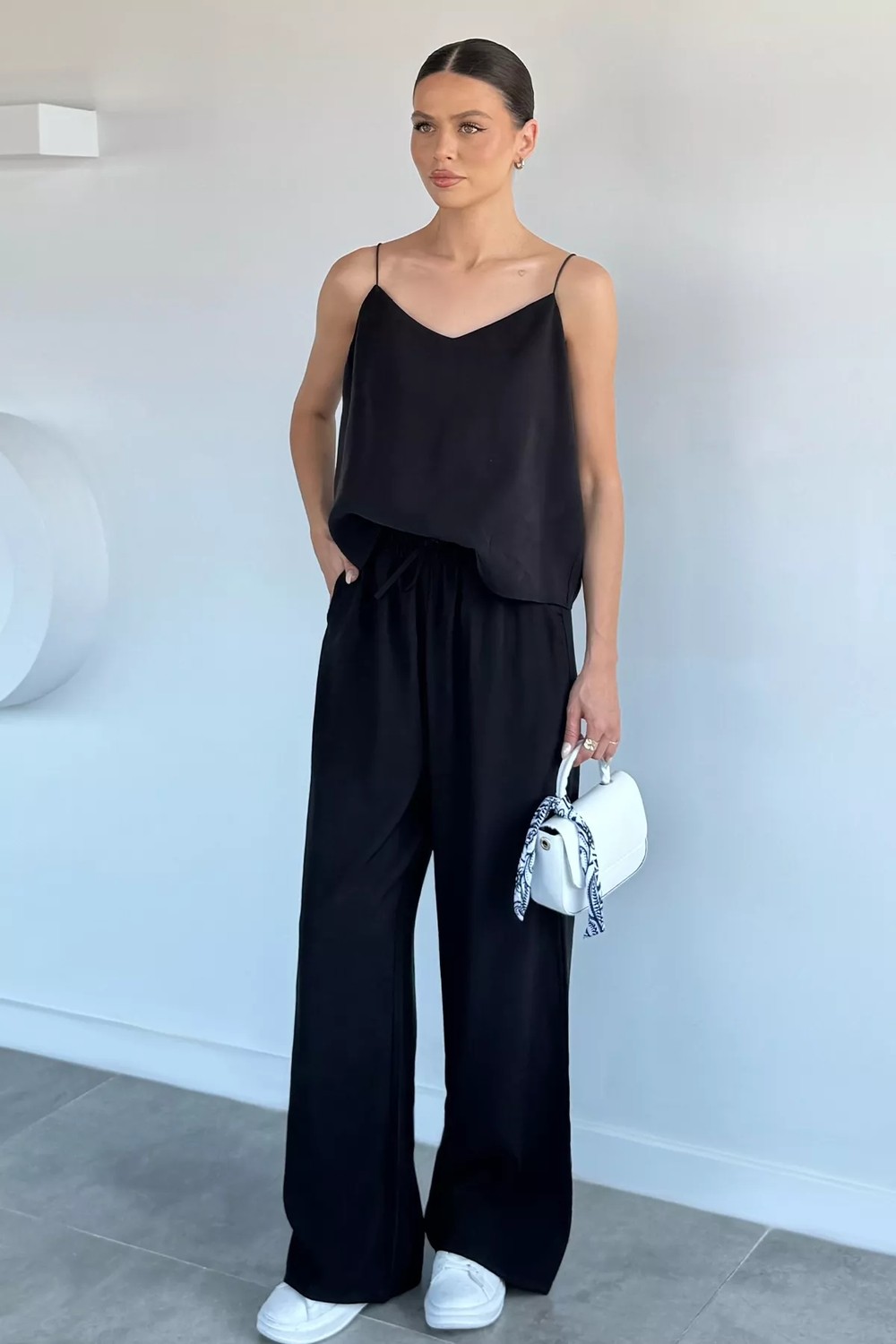 Gülseli Ip Askılı Bluz Pantolon Ikili Takım P-00021829