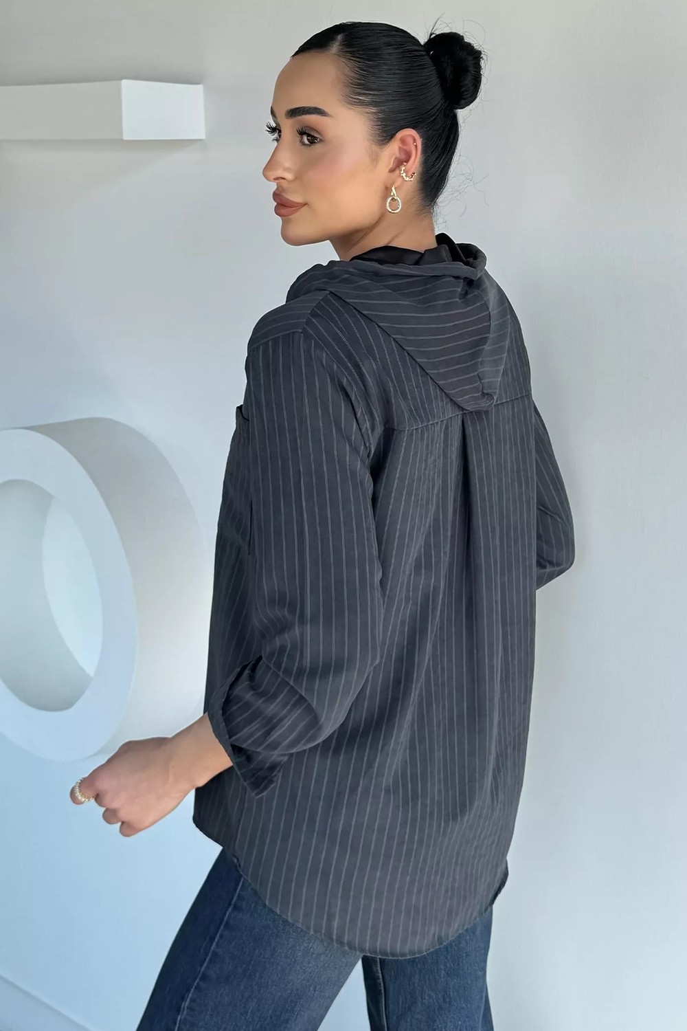Gülseli Kadın Çizgi Desenli Kapüşonlu Spor Gömlek P-00021452 görsel 4