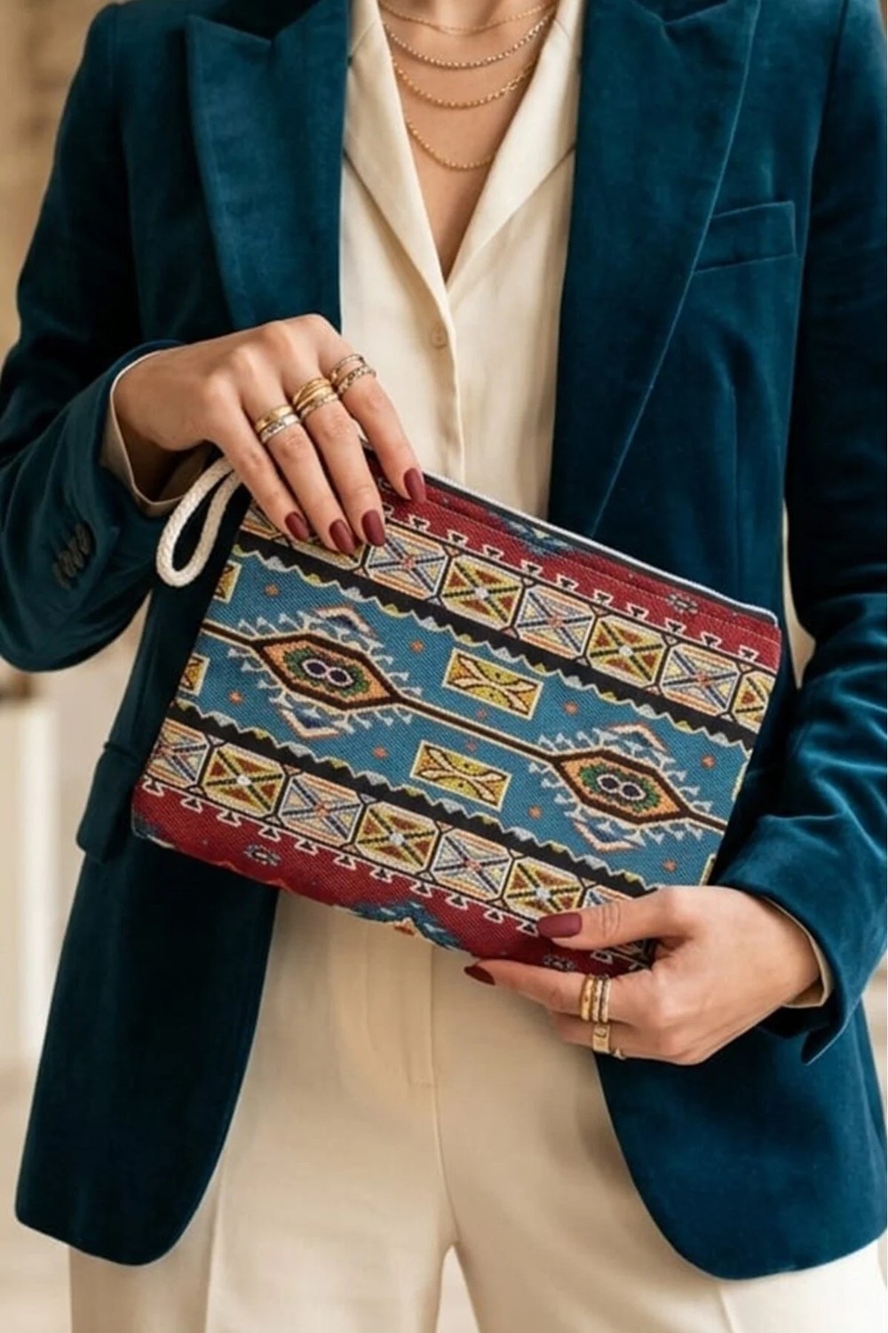 Belirtilmemiş Kilim Desenli Orta Boy Goblen Cüzdan, Şık ve Otantik El Çantası